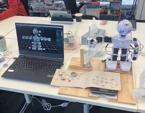 stamping_robot